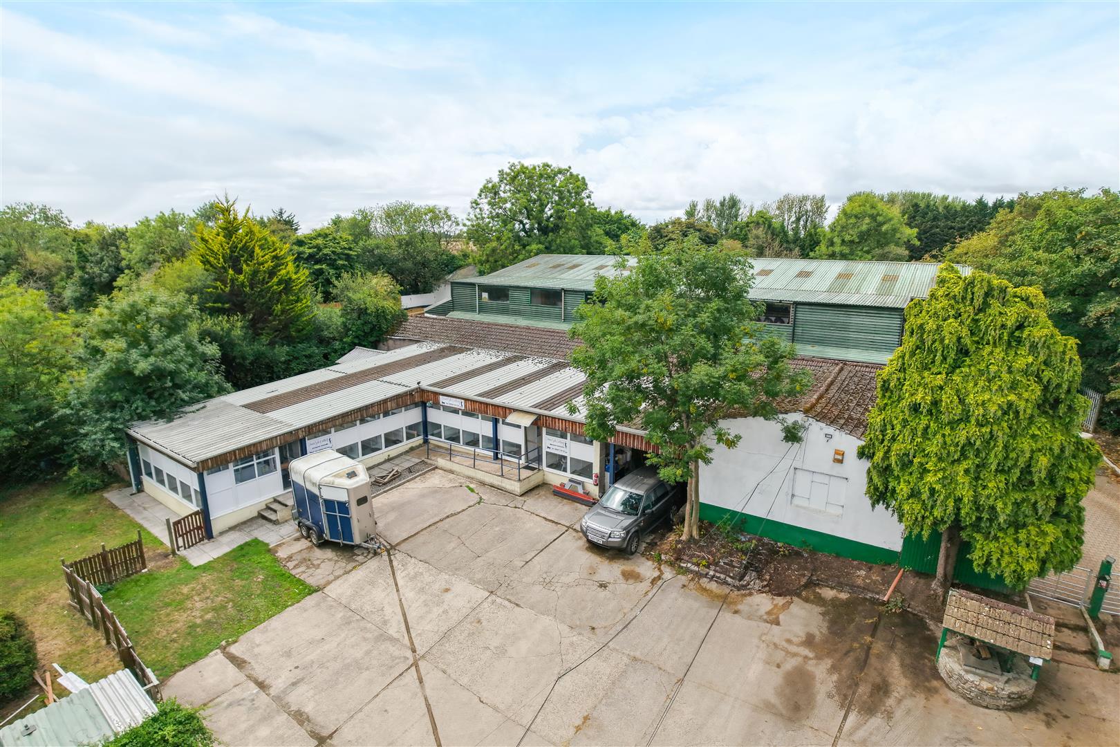 Downside House, Cattery & Equestrian Facilities, Sully Road, Penarth, CF64 2TR